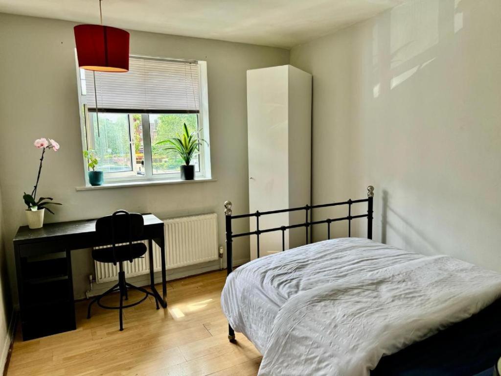 Whitechapel Lindley House R2 Hotel Londen Buitenkant foto